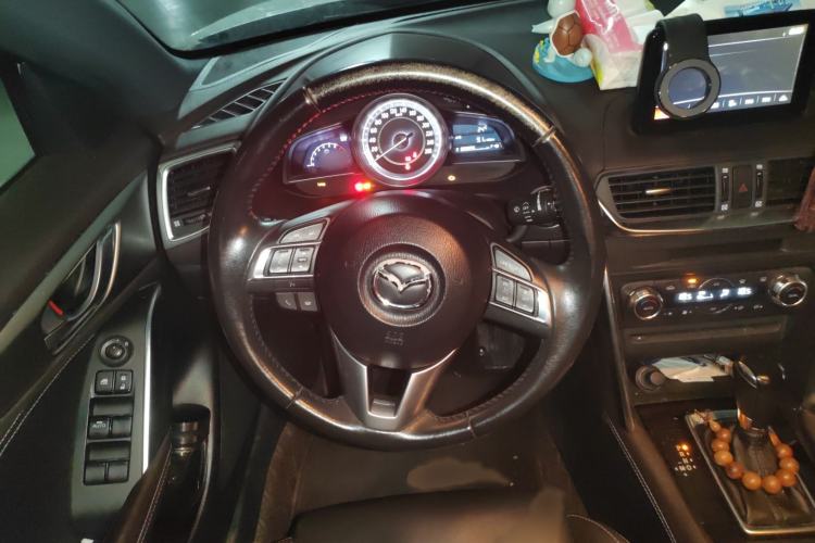 Used Mazda CX-4 2016 2.0L Automatic 2WD Blue Sky Luxury Edition Steering Wheel