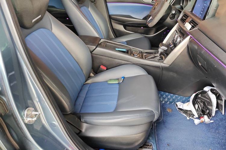 Used Mazda CX-4 2016 2.0L Automatic 2WD Blue Sky Dynamic Edition Right Front Seat