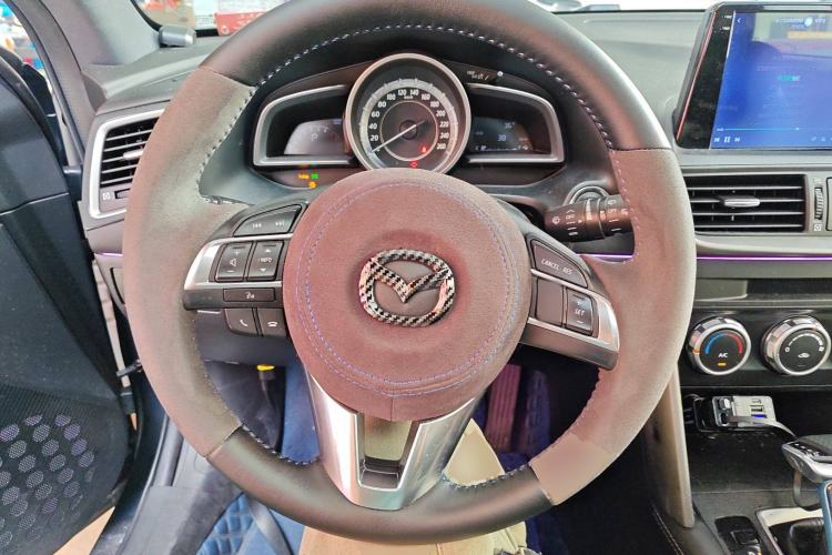 Used Mazda CX-4 2016 2.0L Automatic 2WD Blue Sky Dynamic Edition Steering Wheel