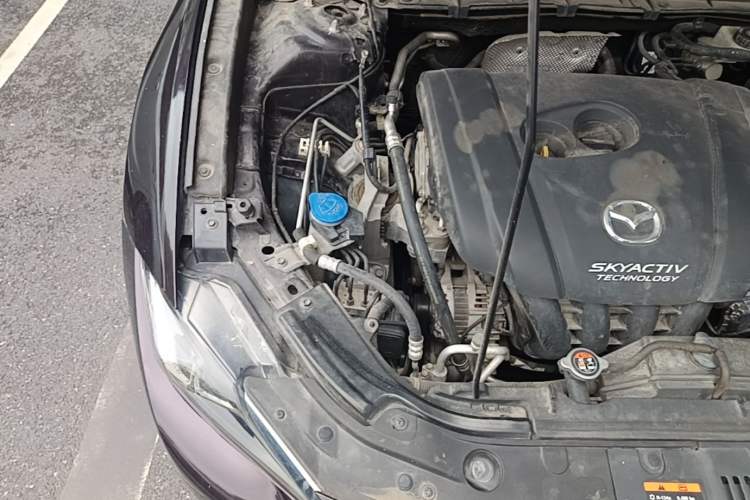 Used Mazda CX-4 2016 2.0L Automatic 2WD Blue Sky Luxury Edition Engine Bay Right