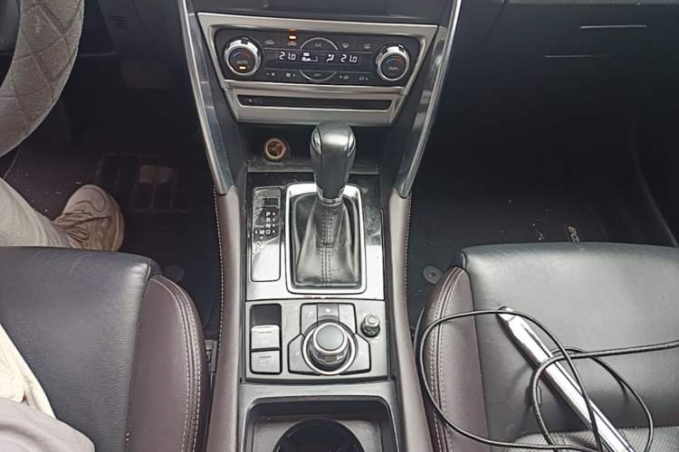 Used Mazda CX-4 2016 2.0L Automatic 2WD Blue Sky Luxury Edition Gear Lever