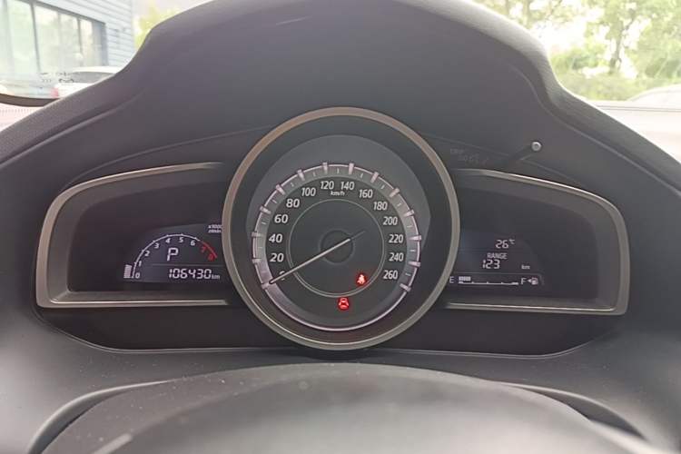 Used Mazda CX-4 2016 2.0L Automatic 2WD Blue Sky Luxury Edition Instrument Cluster