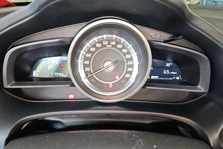 Used Mazda CX-4 2016 2.0L Automatic 2WD Blue Sky Dynamic Leather Edition Instrument Cluster