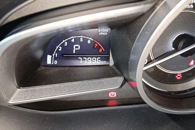 Used Mazda CX-4 2016 2.0L Automatic 2WD Blue Sky Dynamic Leather Edition Odometer Close Up