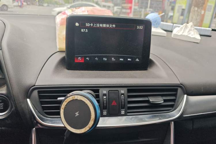 Used Mazda CX-4 2016 2.0L Automatic 2WD Blue Sky Luxury Edition Audio And AC Panel