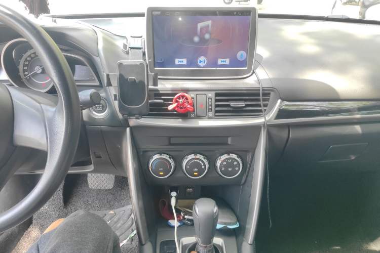 Used Mazda CX-4 2016 2.0L Automatic 2WD Blue Sky Dynamic Edition Audio And AC Panel