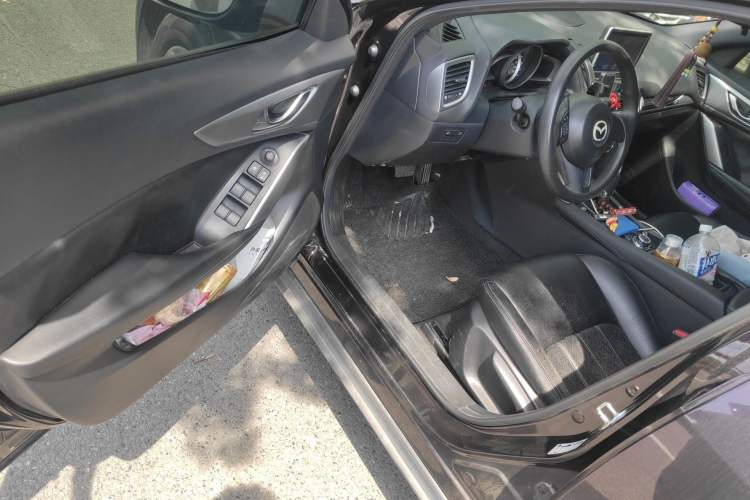 Used Mazda CX-4 2016 2.0L Automatic 2WD Blue Sky Dynamic Edition Driver Seat