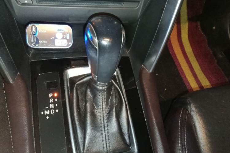 Used Mazda CX-4 2016 2.0L Automatic 2WD Blue Sky Dynamic Edition Gear Lever