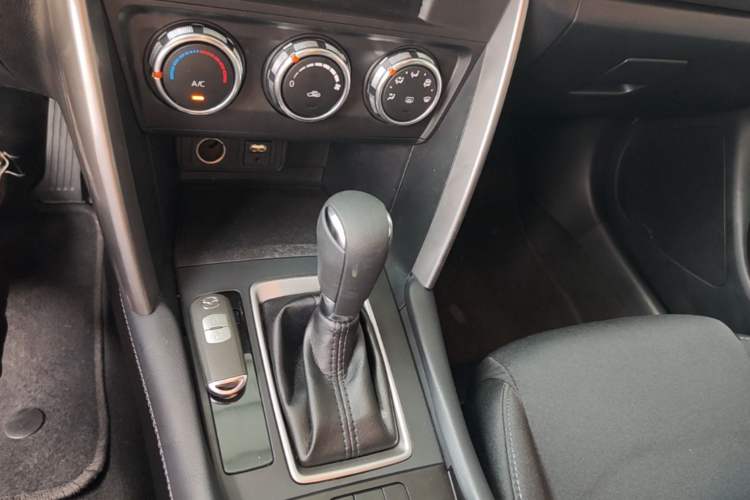 Used Mazda CX-4 2016 2.0L Automatic 2WD Blue Sky Dynamic Edition Gear Lever