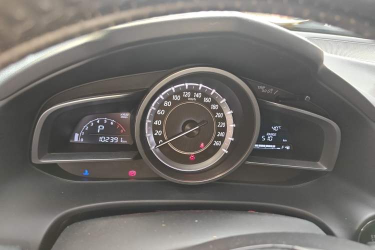Used Mazda CX-4 2016 2.0L Automatic 2WD Blue Sky Luxury Edition Instrument Cluster