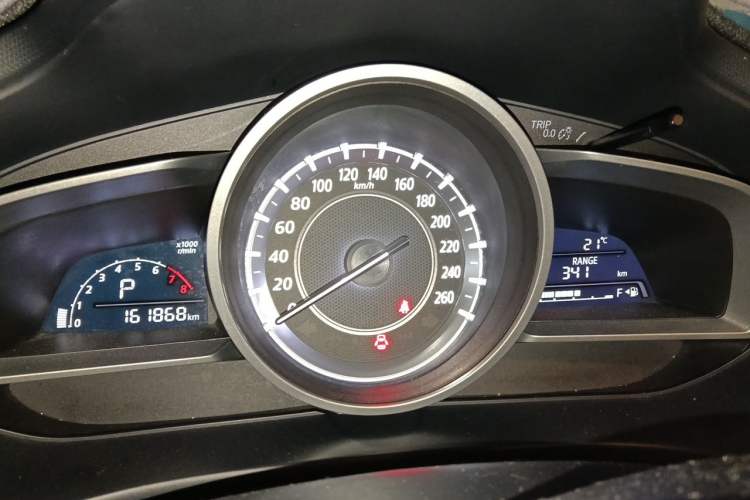 Used Mazda CX-4 2016 2.0L Automatic 2WD Blue Sky Dynamic Edition Instrument Cluster