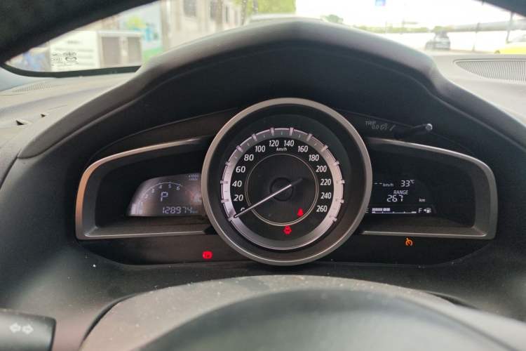 Used Mazda CX-4 2016 2.0L Automatic 2WD Blue Sky Luxury Edition Instrument Cluster
