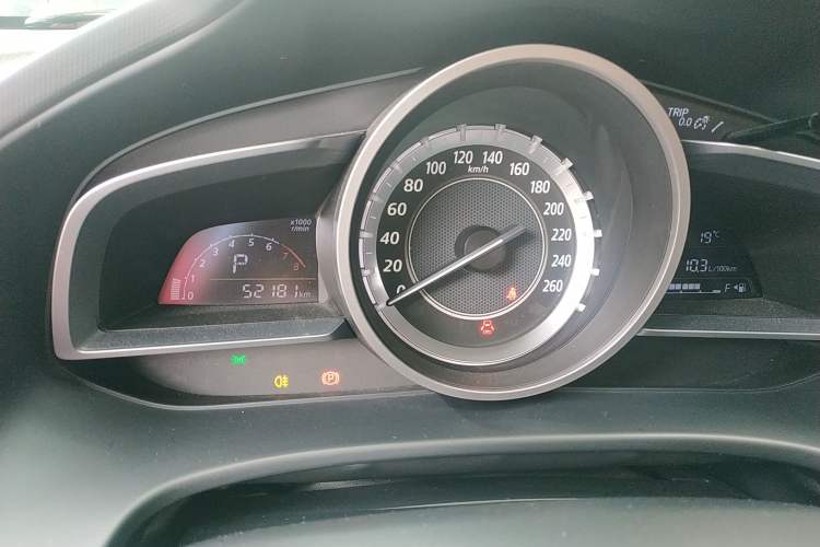 Used Mazda CX-4 2016 2.0L Automatic 2WD Blue Sky Dynamic Edition Instrument Cluster