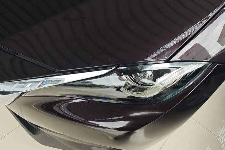 Used Mazda CX-4 2016 2.0L Automatic 2WD Blue Sky Dynamic Edition Left Front Headlight