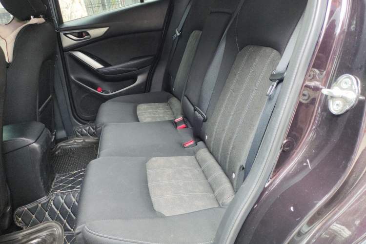 Used Mazda CX-4 2016 2.0L Automatic 2WD Blue Sky Dynamic Edition Left Rear Seat