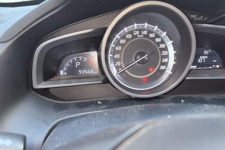 Used Mazda CX-4 2016 2.0L Automatic 2WD Blue Sky Luxury Edition Odometer Close Up