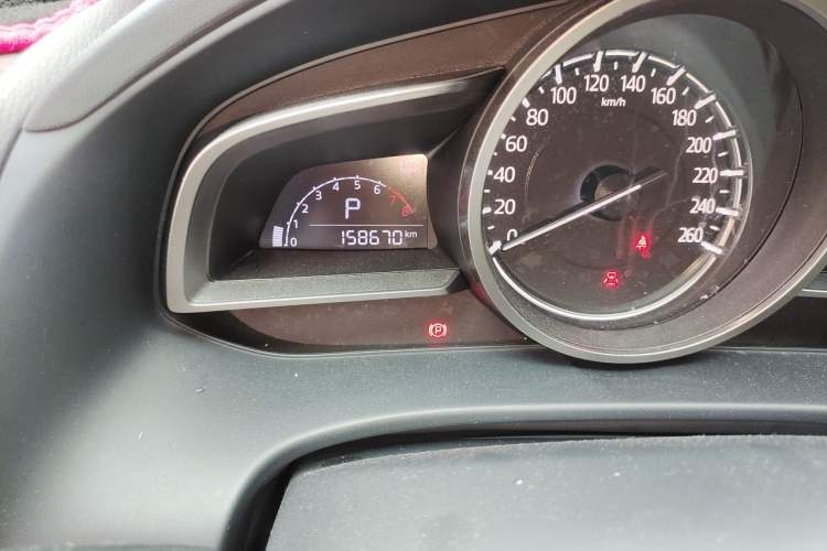 Used Mazda CX-4 2016 2.0L Automatic 2WD Blue Sky Dynamic Edition Odometer Close Up