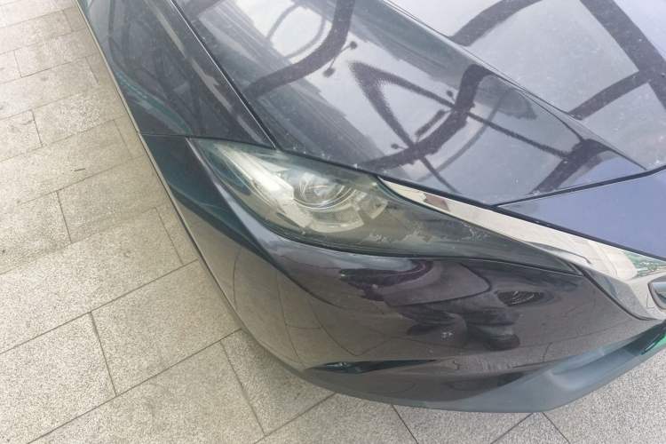 Used Mazda CX-4 2016 2.0L Automatic 2WD Blue Sky Luxury Edition Right Front Headlight