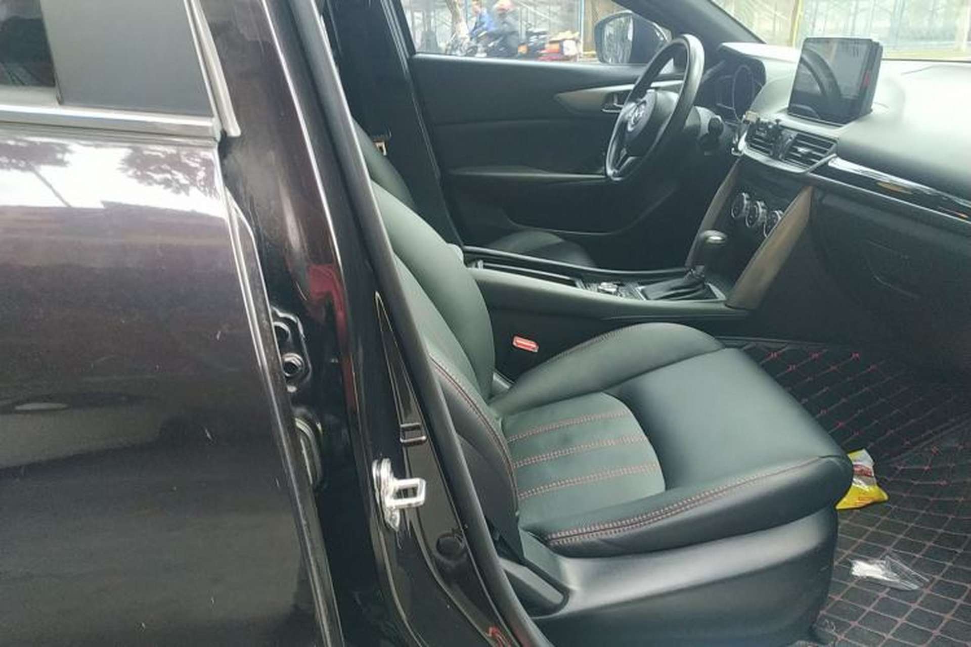 Used Mazda CX-4 2016 2.0L Automatic 2WD Blue Sky Dynamic Edition Right Front Seat
