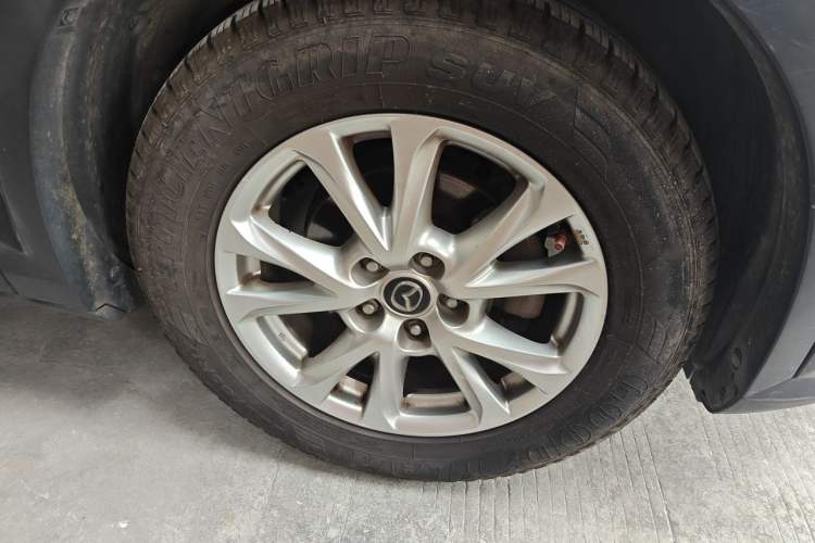 Used Mazda CX-4 2016 2.0L Automatic 2WD Blue Sky Luxury Edition Right Front Wheel Hub