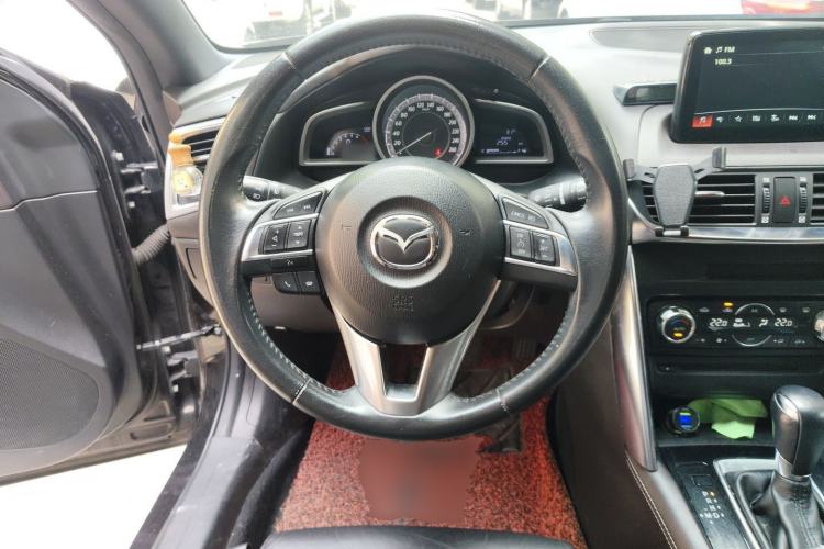 Used Mazda CX-4 2016 2.0L Automatic 2WD Blue Sky Luxury Edition Steering Wheel