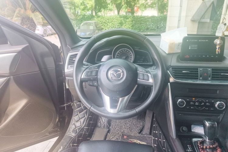 Used Mazda CX-4 2016 2.0L Automatic 2WD Blue Sky Luxury Edition Steering Wheel