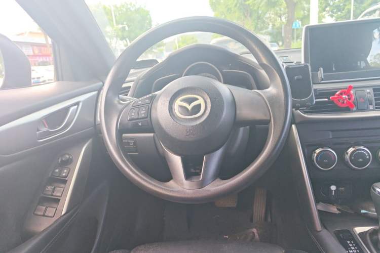 Used Mazda CX-4 2016 2.0L Automatic 2WD Blue Sky Dynamic Edition Steering Wheel