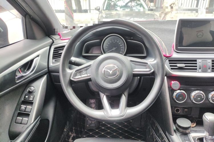 Used Mazda CX-4 2016 2.0L Automatic 2WD Blue Sky Dynamic Edition Steering Wheel