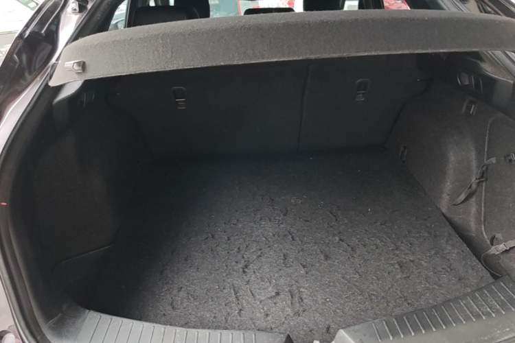 Used Mazda CX-4 2016 2.0L Automatic 2WD Blue Sky Dynamic Edition Trunk