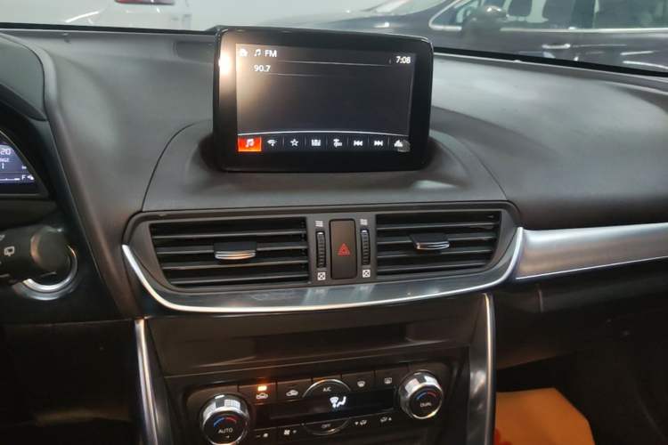 Used Mazda CX-4 2016 2.0L Automatic 2WD Blue Sky Luxury Edition Audio And AC Panel