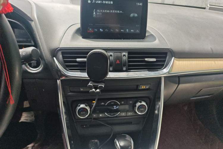 Used Mazda CX-4 2016 2.5L Automatic 4x4 Bluetide Fearless Edition Audio And AC Panel