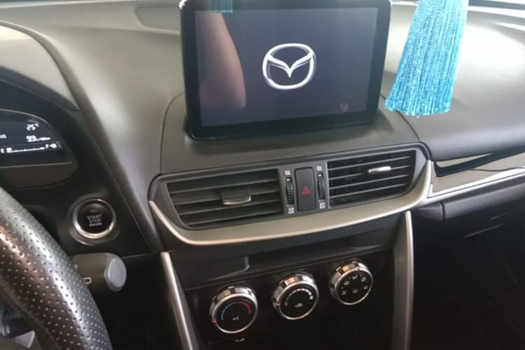 Used Mazda CX-4 2016 2.0L Automatic 2WD Blue Sky Dynamic Edition Audio And AC Panel