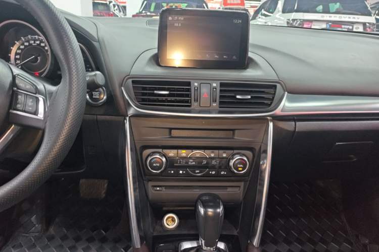 Used Mazda CX-4 2016 2.5L Automatic 4x4 Sky Blue Passion Edition Audio And AC Panel