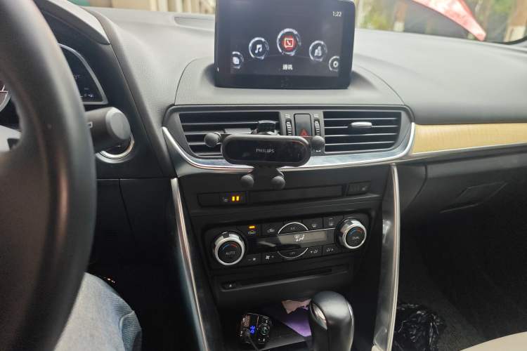 Used Mazda CX-4 2016 2.0L Automatic Two-Wheel Drive Blue Sky Leading Edition Audio And AC Panel