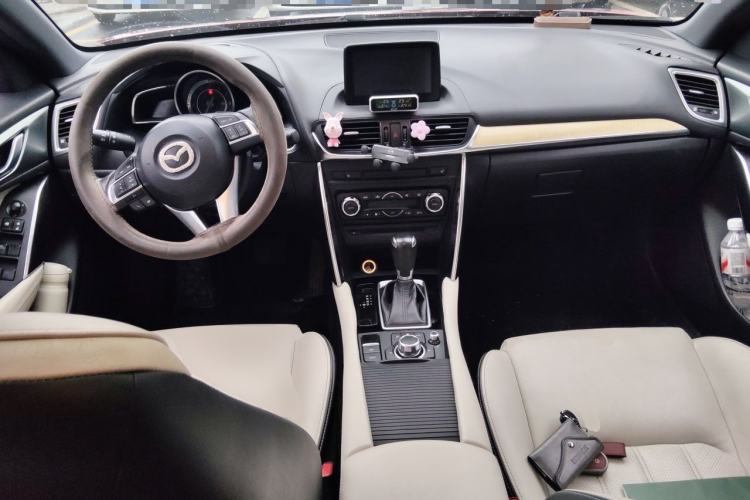 Used Mazda CX-4 2016 2.5L Automatic 4x4 Bluetide Fearless Edition Center Console