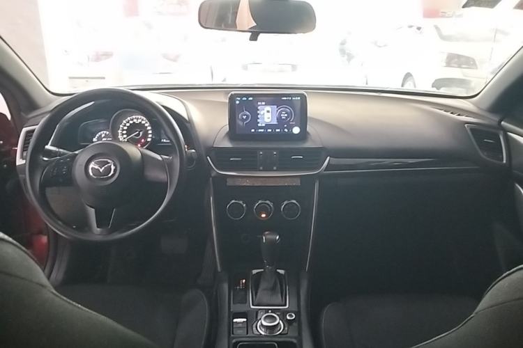 Used Mazda CX-4 2016 2.0L Automatic 2WD Blue Sky Dynamic Edition Center Console