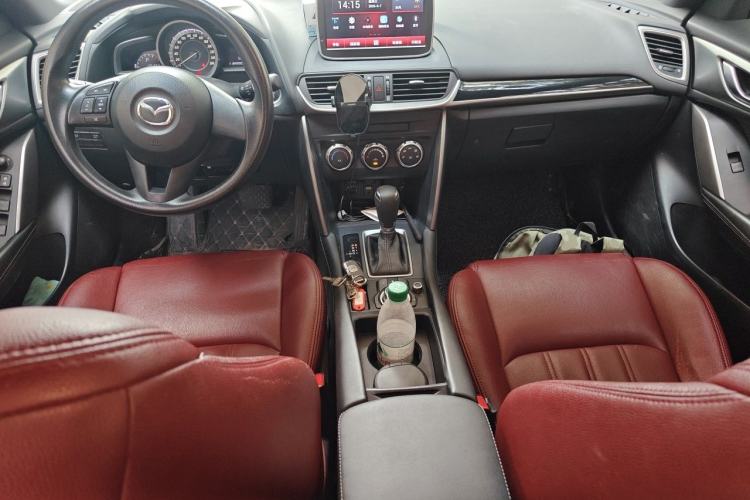 Used Mazda CX-4 2016 2.0L Automatic 2WD Blue Sky Dynamic Edition Center Console