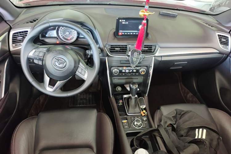 Used Mazda CX-4 2016 2.5L Automatic 4x4 Sky Blue Passion Edition Center Console