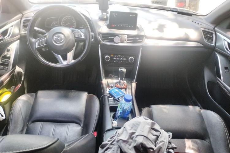 Used Mazda CX-4 2016 2.5L Automatic 4x4 Sky Blue Passion Edition Center Console