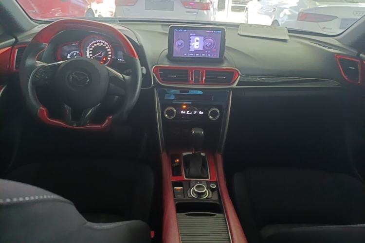 Used Mazda CX-4 2016 2.0L Automatic Two-Wheel Drive Blue Sky Exploration Edition Center Console