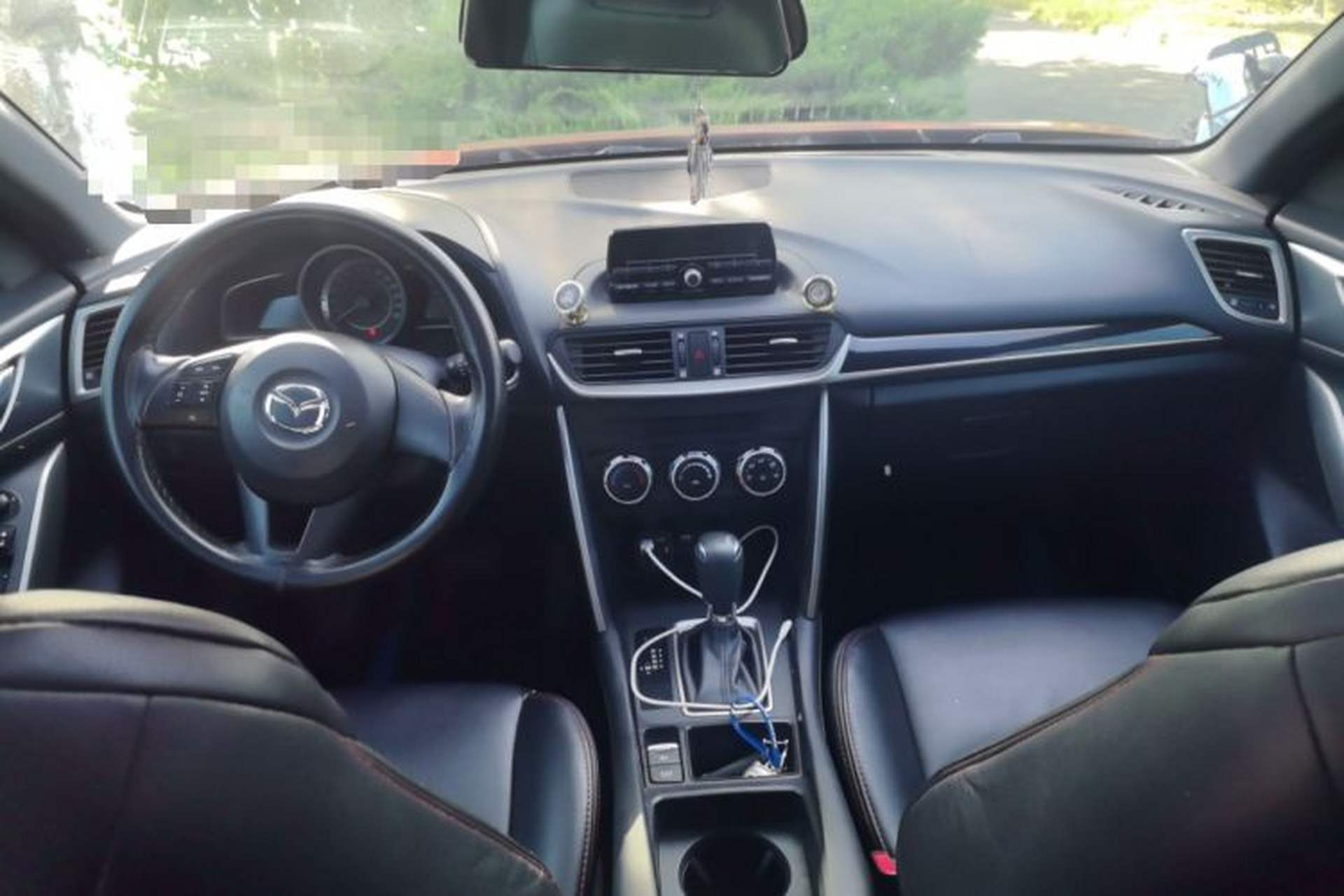 Used Mazda CX-4 2016 2.0L Automatic 2WD Blue Sky Dynamic Edition Center Console