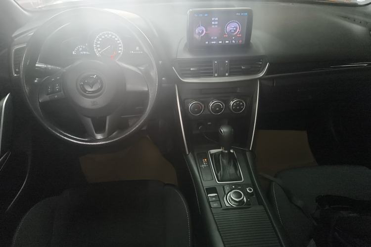 Used Mazda CX-4 2016 2.0L Automatic 2WD Blue Sky Dynamic Edition Center Console