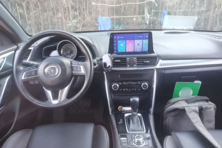 Used Mazda CX-4 2016 2.0L Automatic 2WD Blue Sky Luxury Edition Center Console