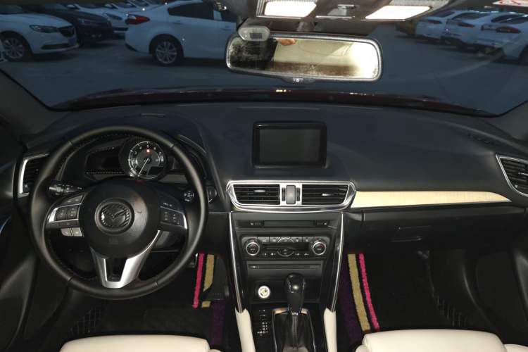 Used Mazda CX-4 2016 2.5L Automatic 4x4 Bluetide Fearless Edition Center Console