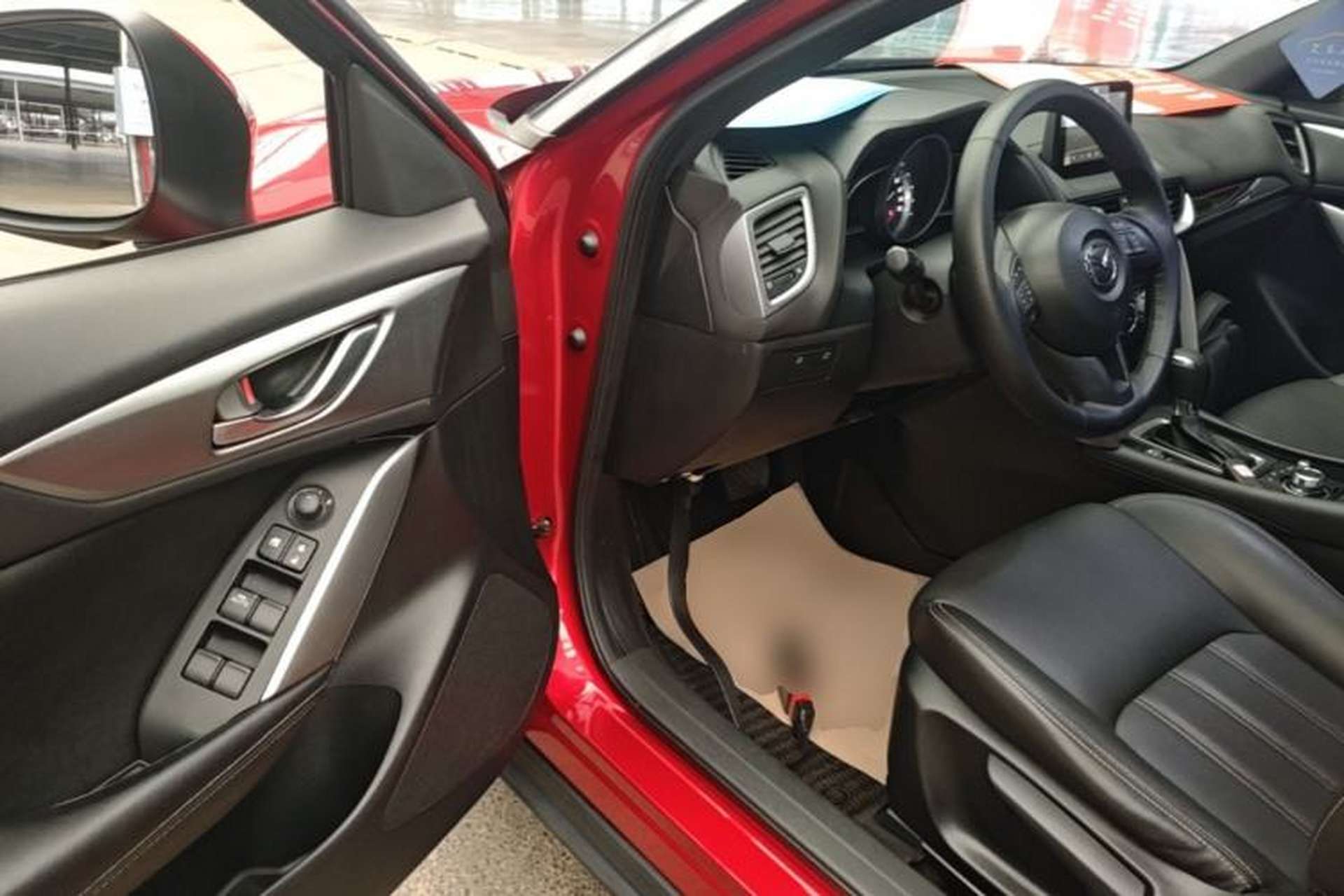 Used Mazda CX-4 2016 2.0L Automatic 2WD Blue Sky Dynamic Edition Driver Seat