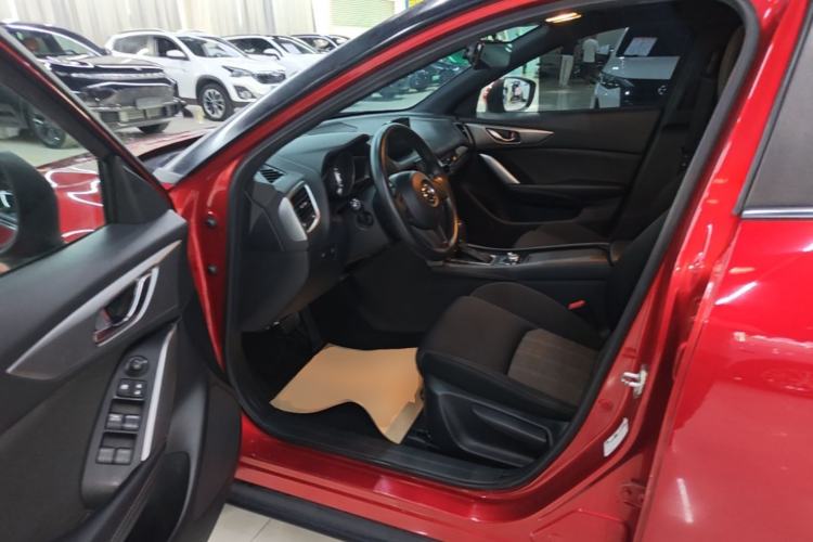 Used Mazda CX-4 2016 2.0L Automatic Two-Wheel Drive Blue Sky Exploration Edition Driver Seat