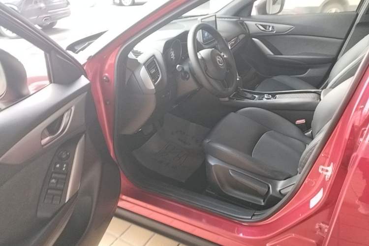 Used Mazda CX-4 2016 2.0L Automatic 2WD Blue Sky Dynamic Edition Driver Seat