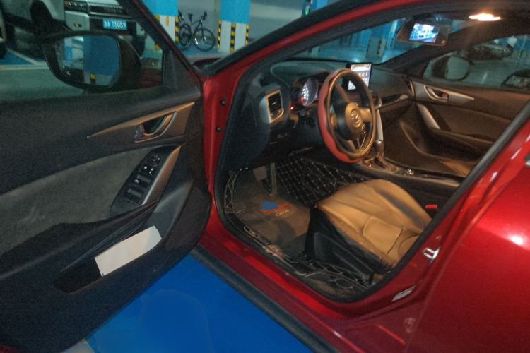 Used Mazda CX-4 2016 2.0L Automatic 2WD Blue Sky Dynamic Edition Driver Seat