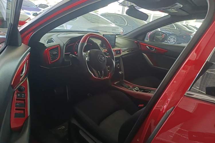 Used Mazda CX-4 2016 2.0L Automatic Two-Wheel Drive Blue Sky Exploration Edition Driver Seat