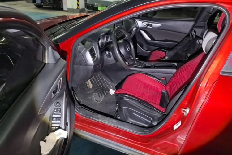 Used Mazda CX-4 2016 2.0L Automatic 2WD Blue Sky Dynamic Edition Driver Seat